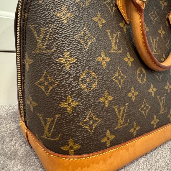 Louis Vuitton - Alma PM Monogram - Excellent - Picture 3 of 11